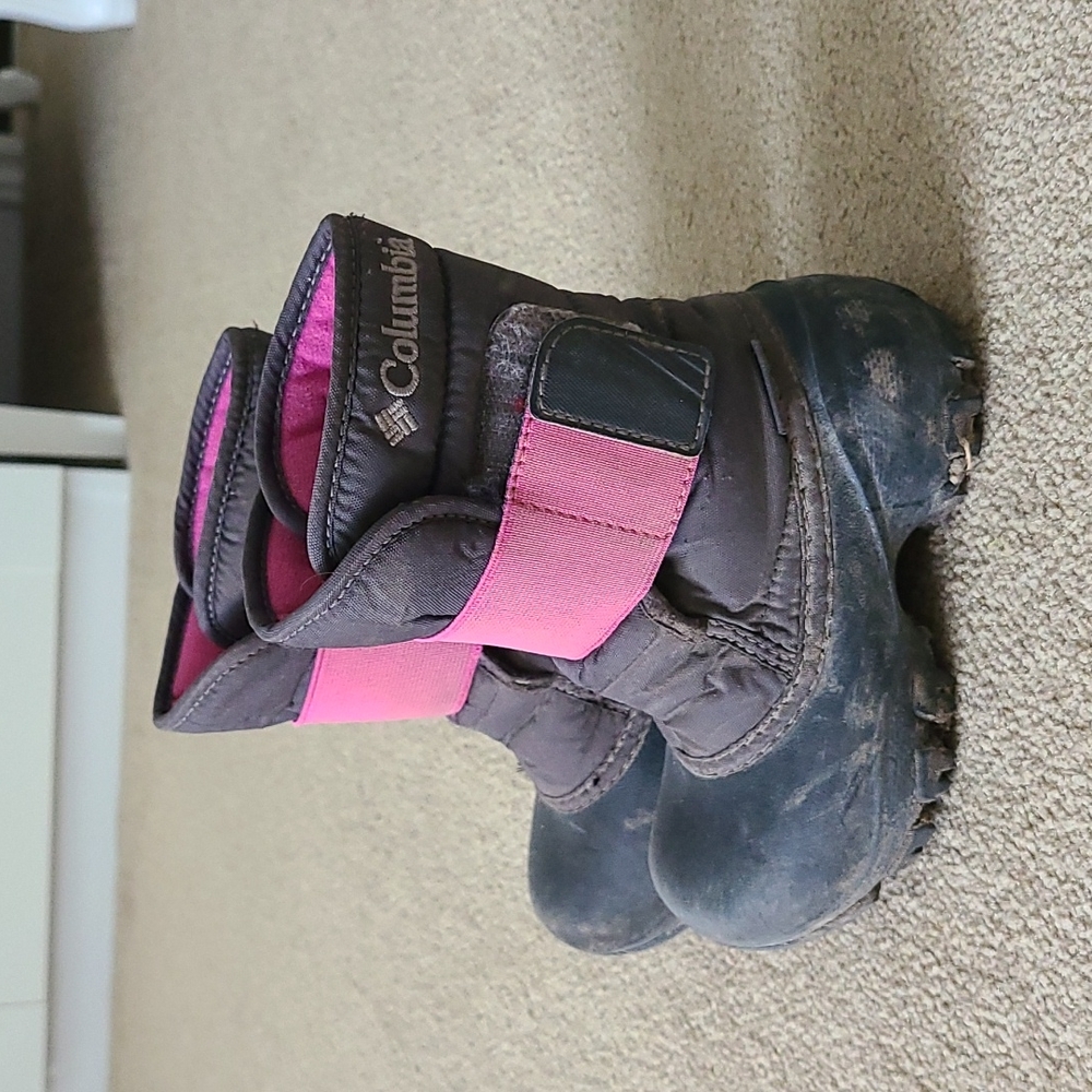 Columbia boots size 9